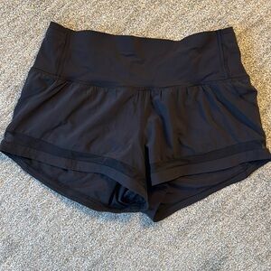 Women's lululemon athletic shots size 8